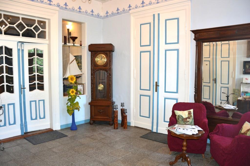 Готель Gutshaus Zietlitz Dobbin-Linstow Екстер'єр фото
